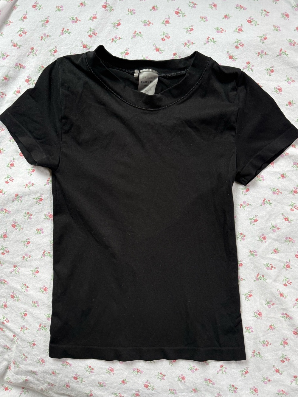 Aritzia Black Short Sleeve Crewneck Tee
